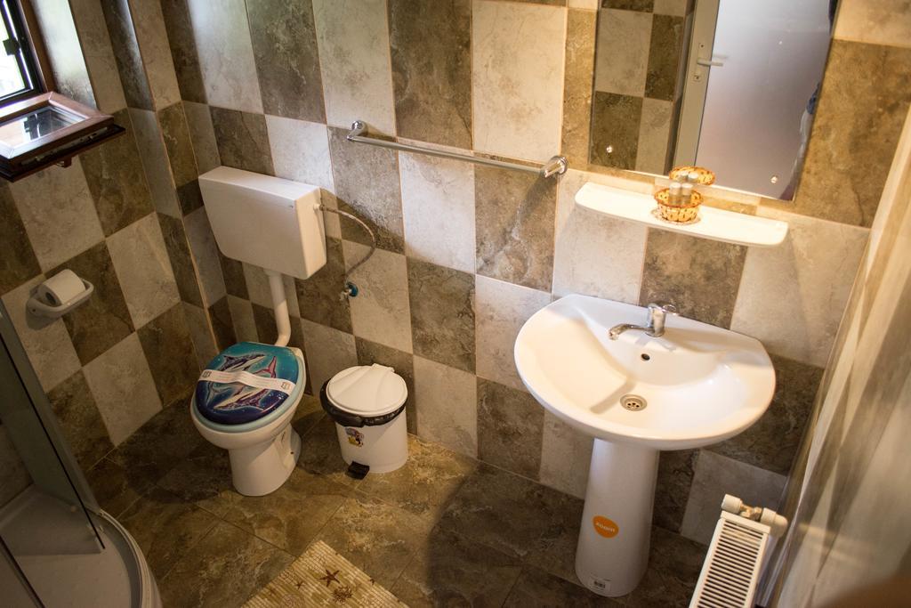 Casa Diana Hotel Comana Buitenkant foto