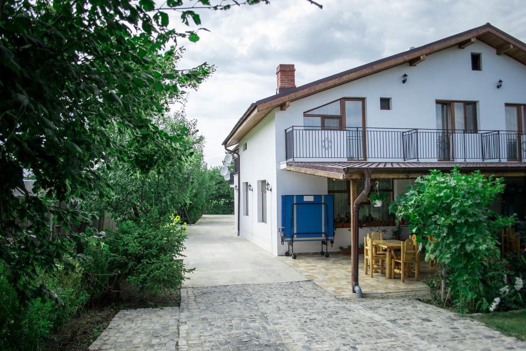 Casa Diana Hotel Comana Buitenkant foto
